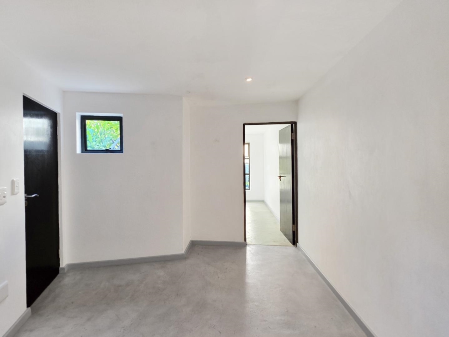 To Let 4 Bedroom Property for Rent in Oranjezicht Western Cape